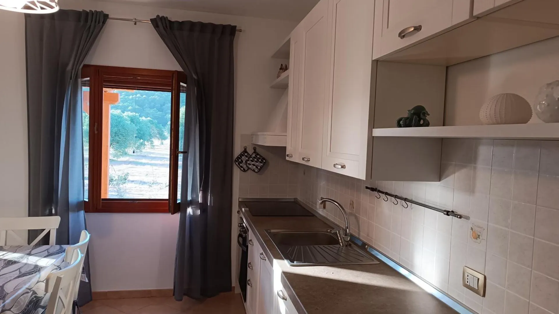 Bombarde Natural House Αλγκέρο 0*,